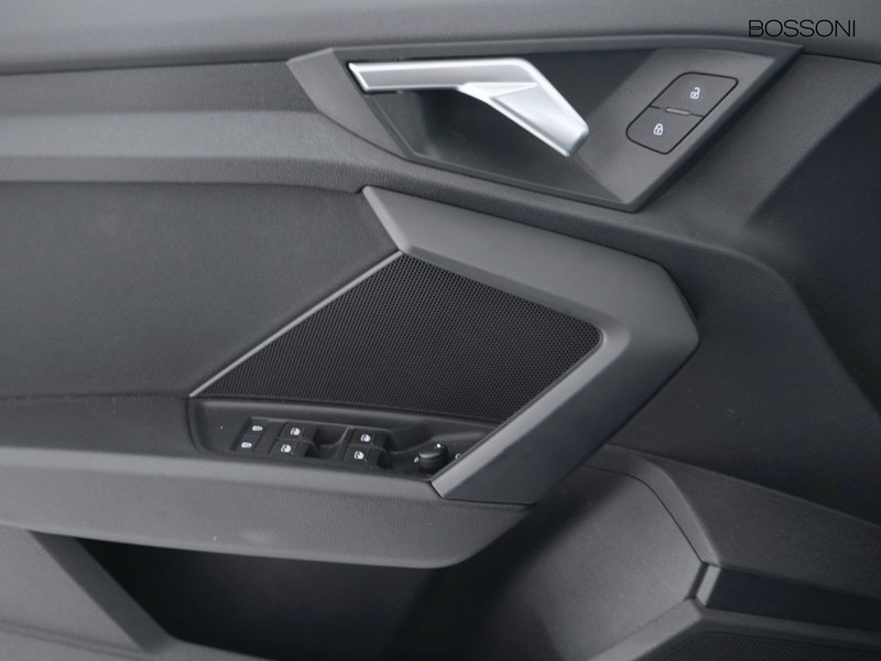 13 - Audi A3 sportback 30 2.0 tdi s line edition s tronic