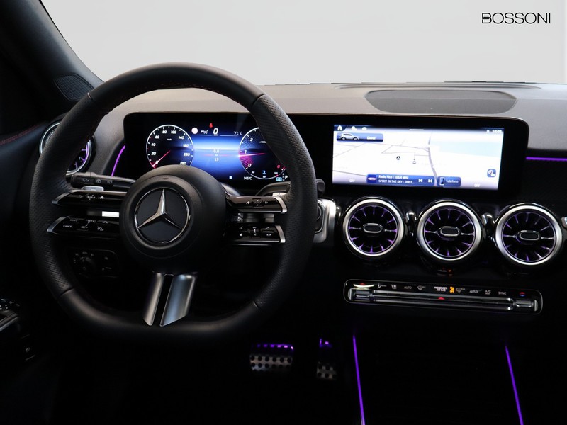 13 - Mercedes GLB 220 d amg line premium 4matic 8g-dct