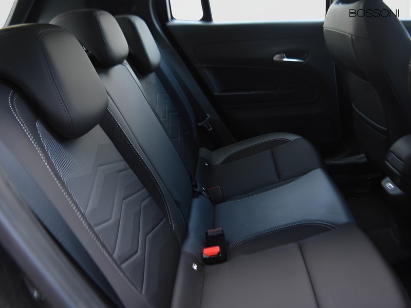 7 - Jeep Avenger 1.2 turbo 100cv altitude fwd