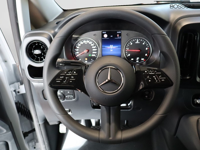 13 - Mercedes Vans Vito furgone 110 cdi long pro