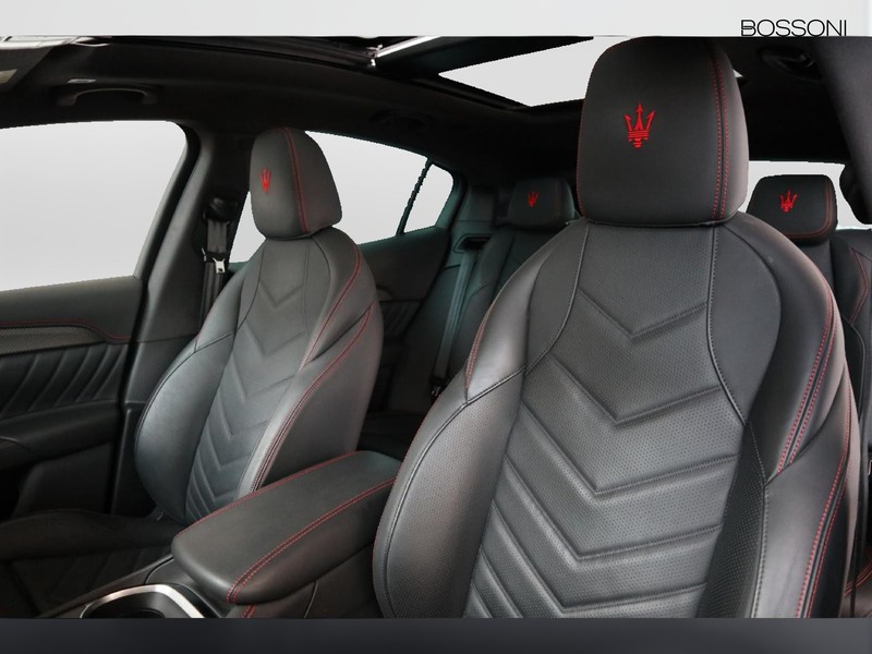 7 - Maserati Grecale 3.0 v6 v6 530cv trofeo awd