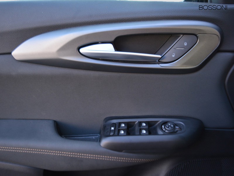 13 - Alfa Romeo Tonale 1.5 hybrid 160cv veloce tct7