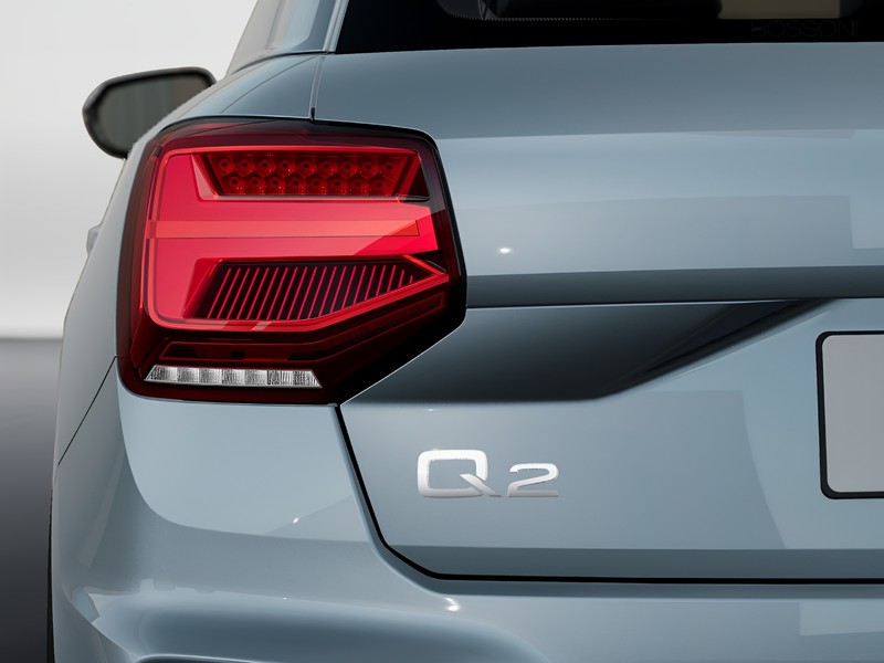 7 - Audi Q2 35 1.5 tfsi business s tronic