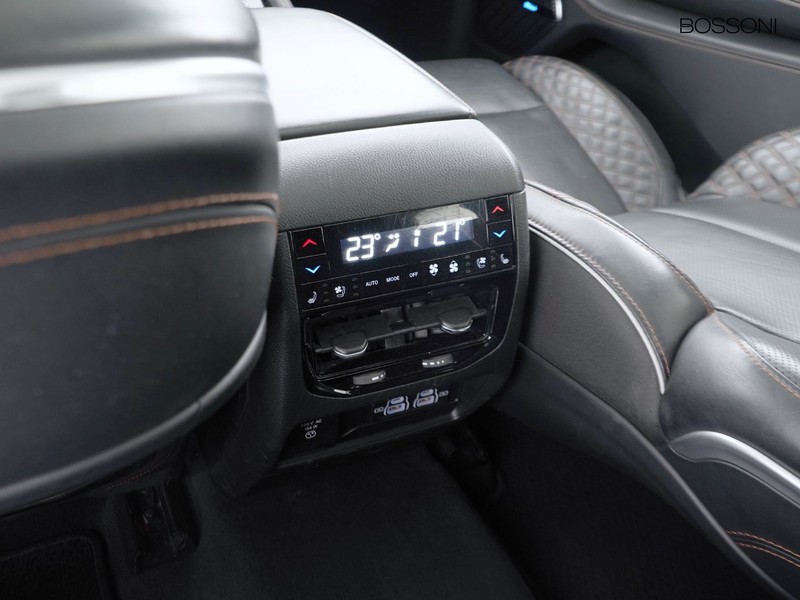 37 - Jeep Grand Cherokee 2.0 atx phev summit reserve 4xe auto