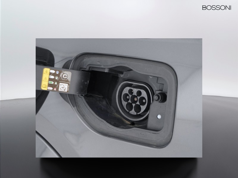 43 - Jeep Grand Cherokee 2.0 atx phev summit reserve 4xe auto