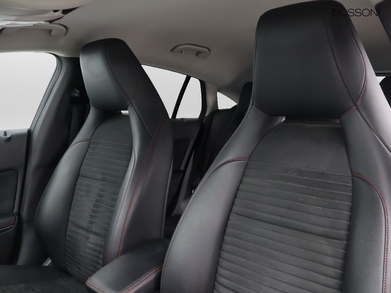 7 - Mercedes CLA shooting brake 200 d premium 4matic 7g-dct fl