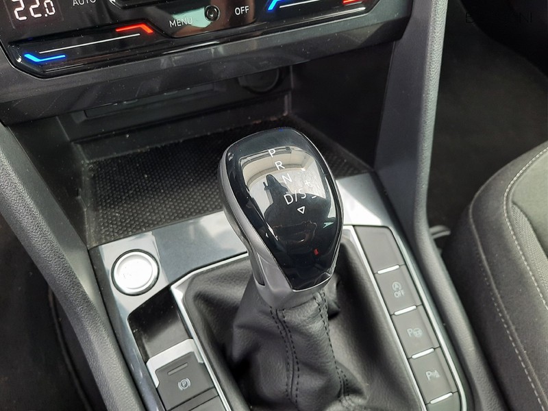 13 - Volkswagen Tiguan 2.0 tdi scr 150cv elegance dsg