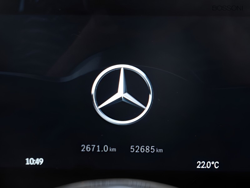 31 - Mercedes GLA 180 progressive advanced plus 7g-dct