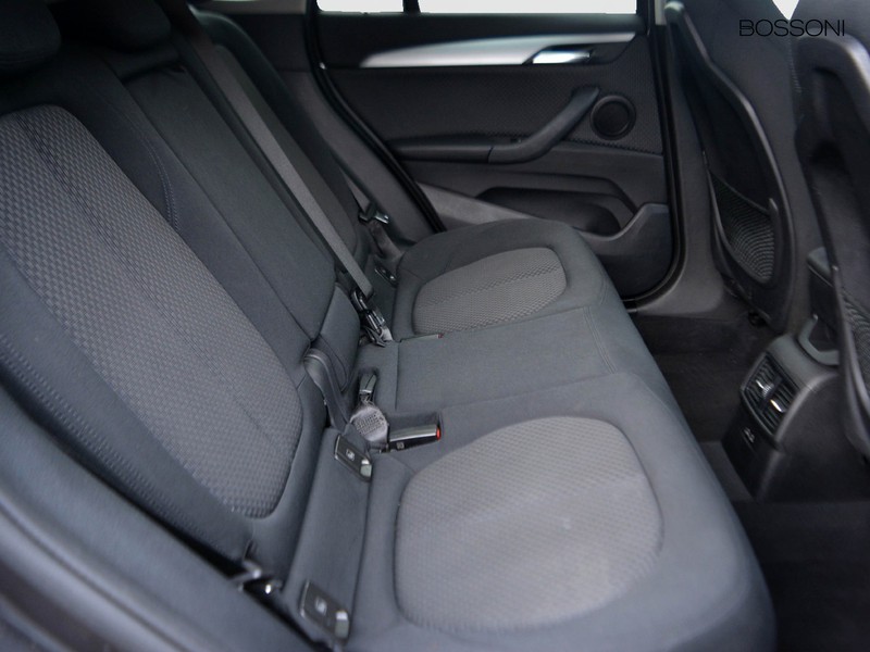 7 - BMW X1 25e xdrive business advantage steptronic