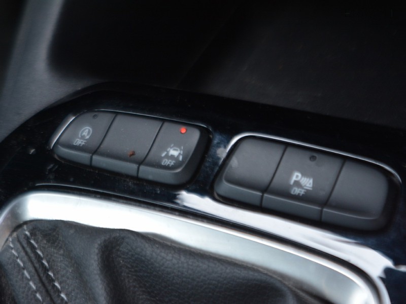 19 - Opel Corsa 5 porte 1.2 75cv elegance s&s