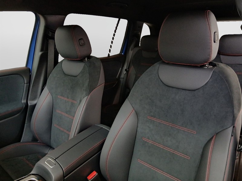 7 - Mercedes GLB 200 d amg line premium 8g-dct