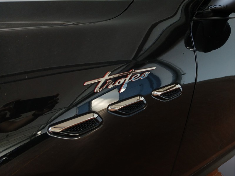 19 - Maserati Grecale 3.0 v6 v6 530cv trofeo awd
