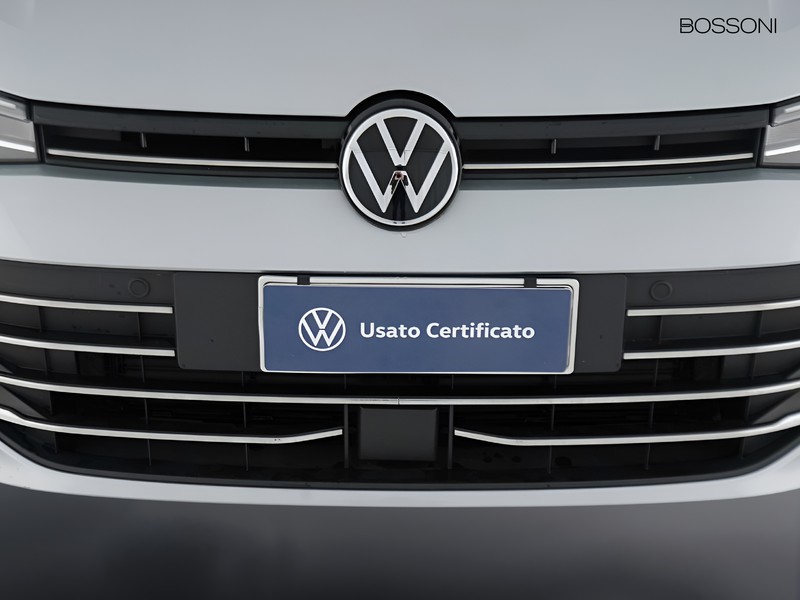 13 - Volkswagen Passat 2.0 tdi scr evo 150cv business dsg