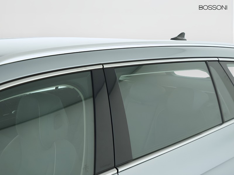 37 - Volkswagen Passat 2.0 tdi scr evo 150cv business dsg