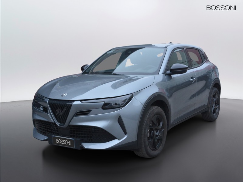 1 - Alfa Romeo Junior 1.2 hybrid 145cv ibrida edct6