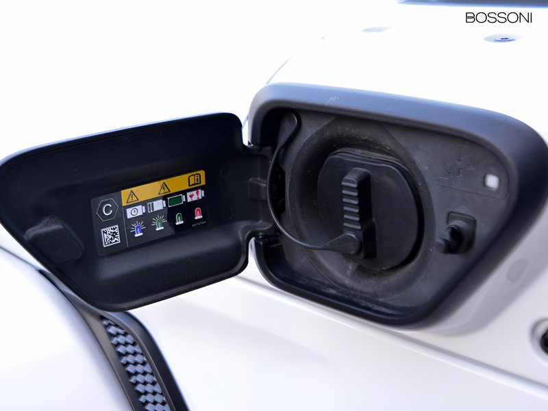 13 - Jeep Wrangler unlimited 2.0 atx phev sahara 4xe auto