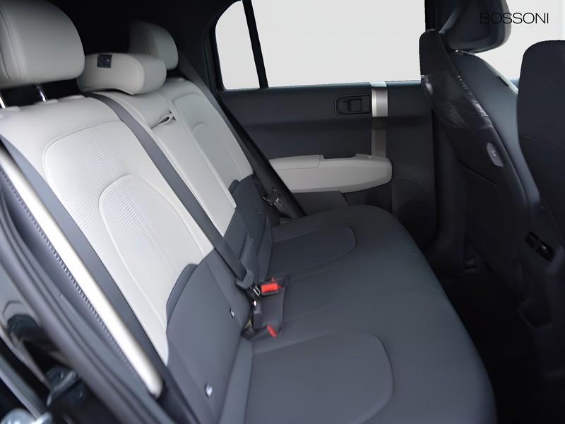 7 - Kia EV3 81,4 kwh gt-line