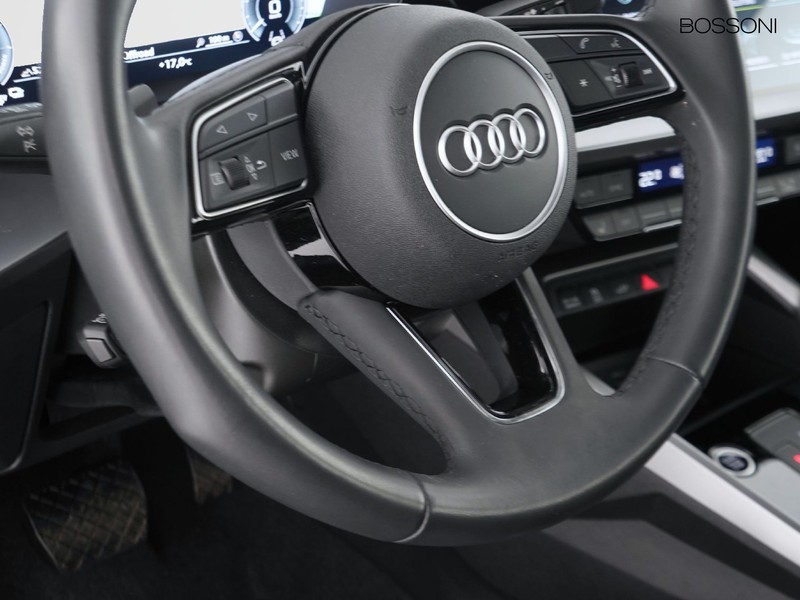 25 - Audi A3 sportback 40 1.4 tfsi e s line edition s tronic
