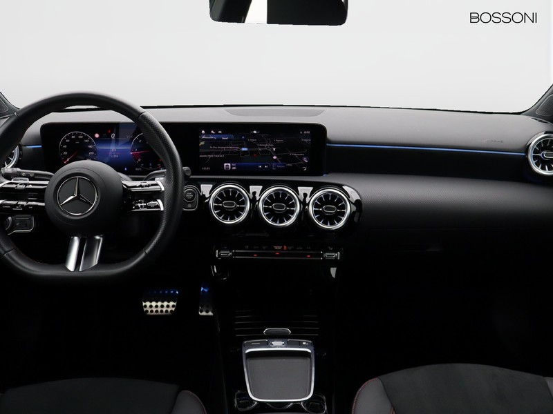 13 - Mercedes Classe A 180 d amg line advanced plus speedshift dct amg 8g