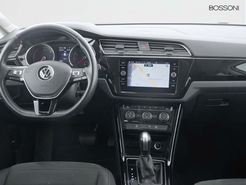 7 - Volkswagen Touran 2.0 tdi scr executive dsg