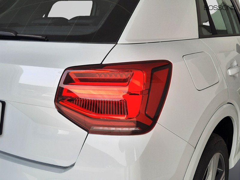 7 - Audi Q2 30 2.0 tdi s line edition