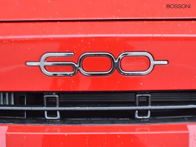 19 - Fiat 600 1.2 hybrid 145cv icon