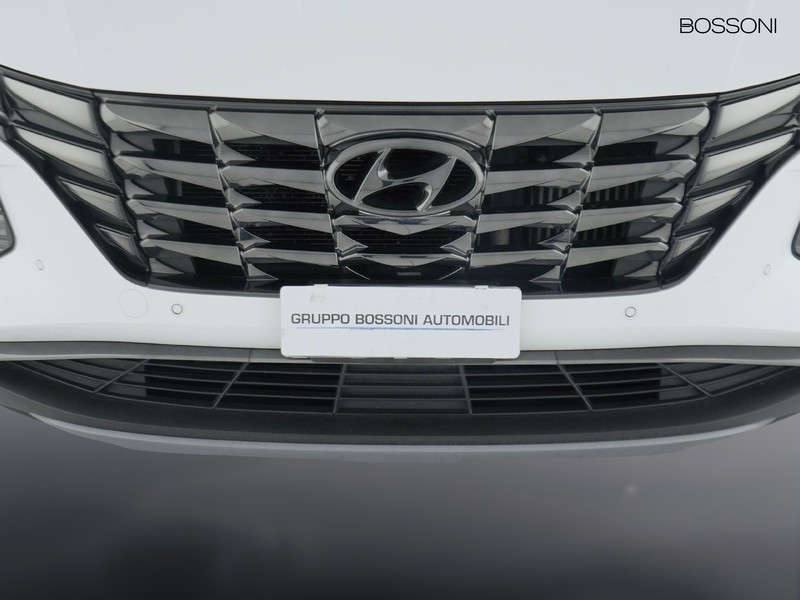 13 - Hyundai Tucson 1.6 t-gdi 48v xline 2wd dct