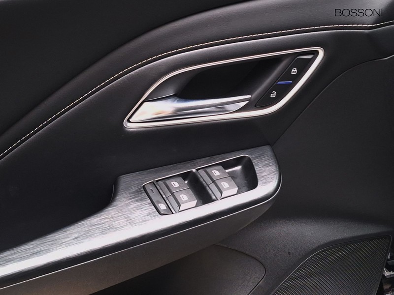 19 - Mg ZS 1.5 hybrid+ luxury auto