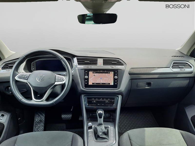 7 - Volkswagen Tiguan 2.0 tdi scr 150cv elegance dsg