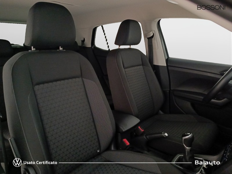 19 - Volkswagen T-Cross 1.0 tsi 110cv sport