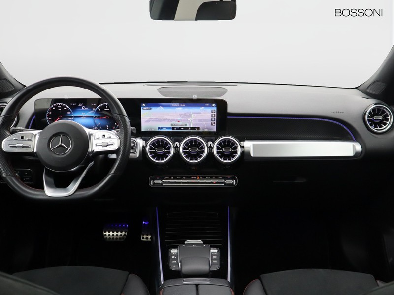 13 - Mercedes GLB 200 d premium 8g-dct