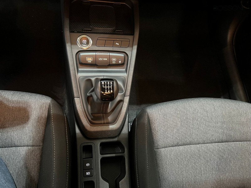 13 - Kia Stonic 1.0 t-gdi mhev style tech pack