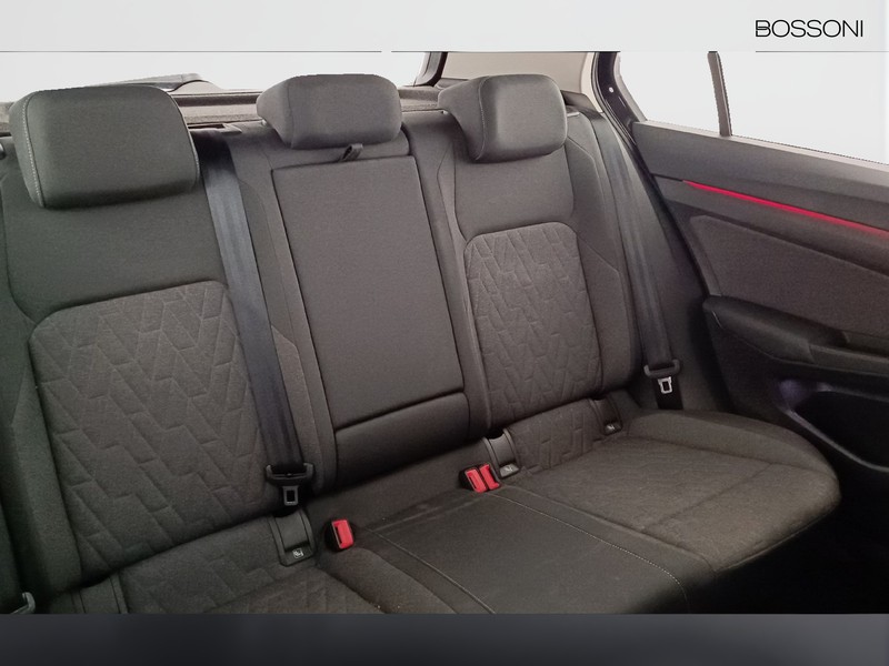 37 - Volkswagen Golf 2.0 tdi scr 115cv life