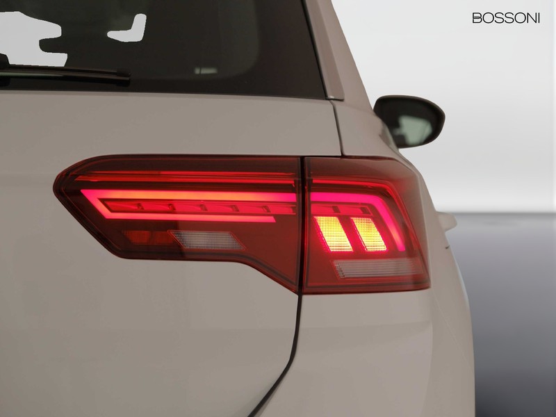 43 - Volkswagen T-Roc 1.5 tsi act style dsg