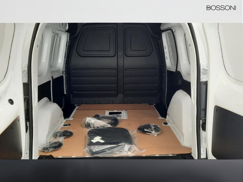 13 - Mercedes Vans Citan efurgone long 45kwh