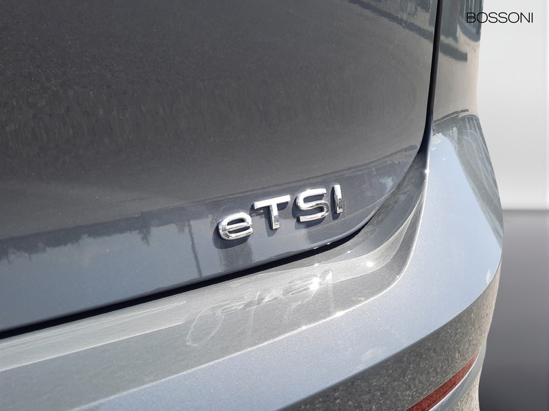 25 - Volkswagen Golf 1.0 etsi evo 110cv life dsg