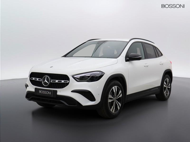 1 - Mercedes GLA 200 d progressive extra 8g-dct