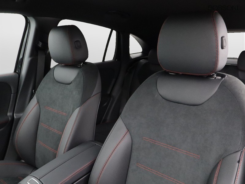 7 - Mercedes EQA 300 amg line advanced 4matic