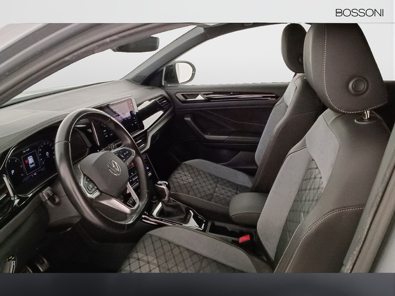 31 - Volkswagen T-Roc 2.0 tdi scr 150cv r line dsg