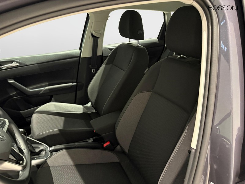 13 - Volkswagen Taigo 1.0 tsi 115cv life