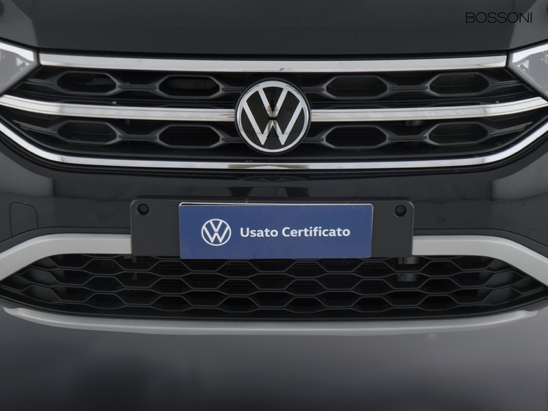 13 - Volkswagen T-Roc 1.0 tsi 110cv style