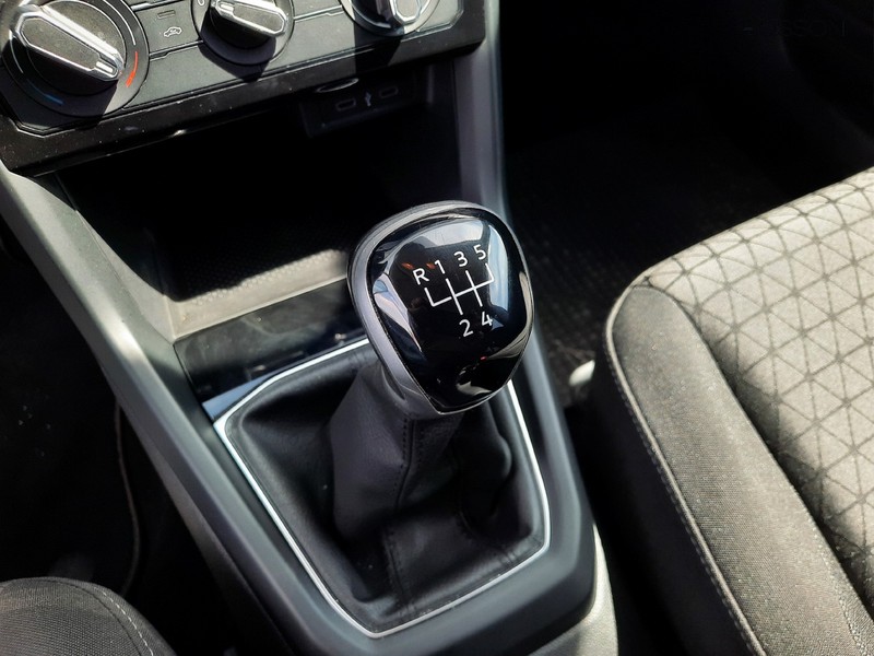 13 - Volkswagen T-Cross 1.0 tsi 95cv style