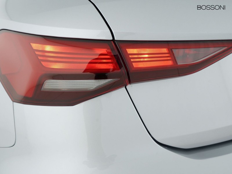 7 - Audi A3 sportback 30 2.0 tdi business