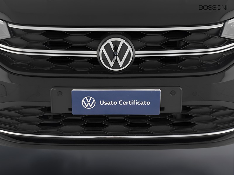 13 - Volkswagen Taigo 1.0 tsi 115cv life