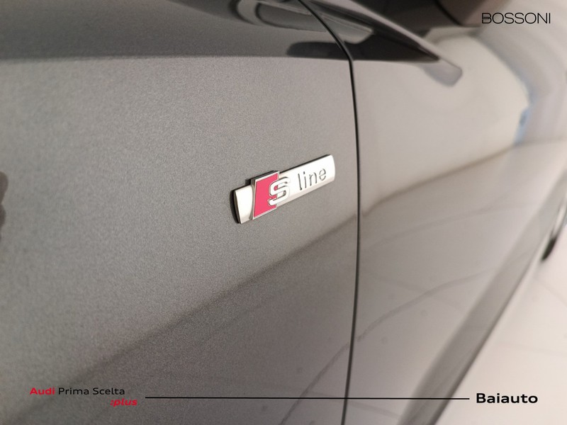 25 - Audi Q3 sportback 35 2.0 tdi s line edition s tronic