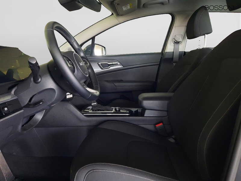 13 - Kia Sportage 1.6 crdi mhev business dct