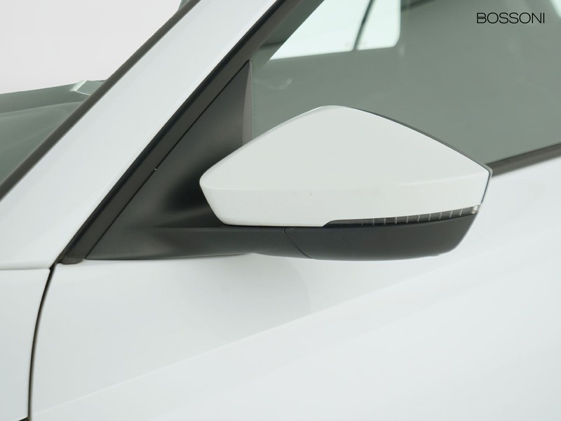 37 - Skoda Kamiq 1.0 tsi 95cv ambition