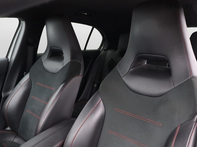 7 - Mercedes Classe A 180 d premium 7g-dct