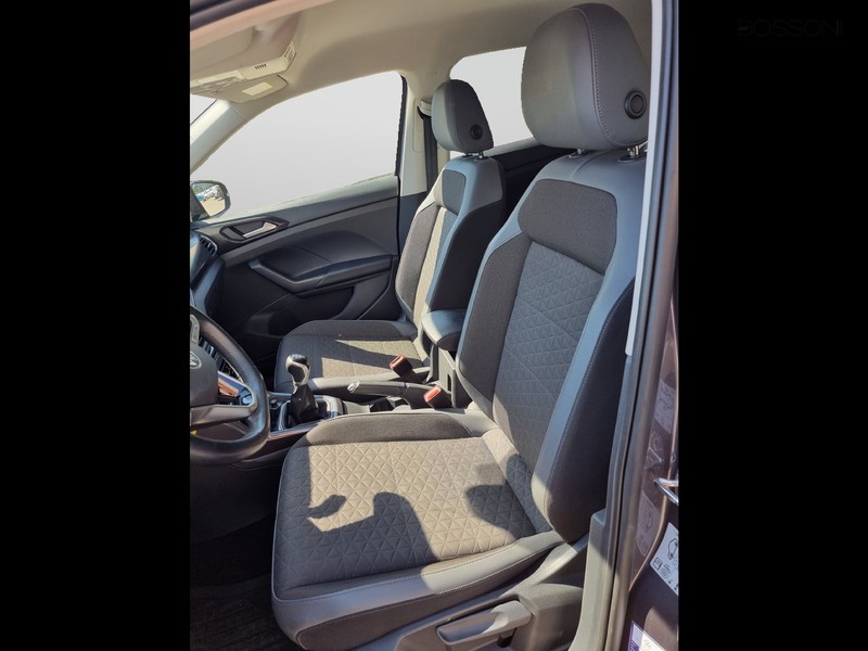 7 - Volkswagen T-Cross 1.0 tsi 110cv advanced