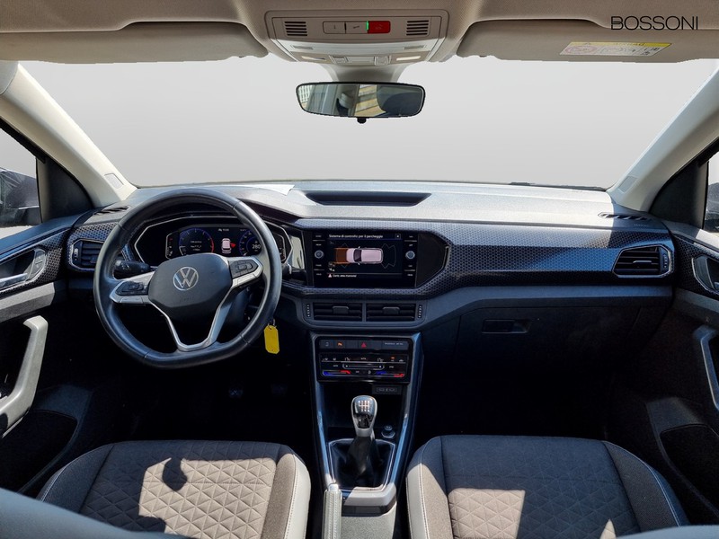 13 - Volkswagen T-Cross 1.0 tsi 110cv advanced